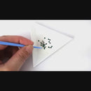 先端にストーンが吸着して便利！マジカルピック 310B