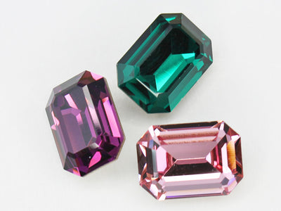 ファンシーストーン #4610 エメラルドカット型(スワロフスキー)